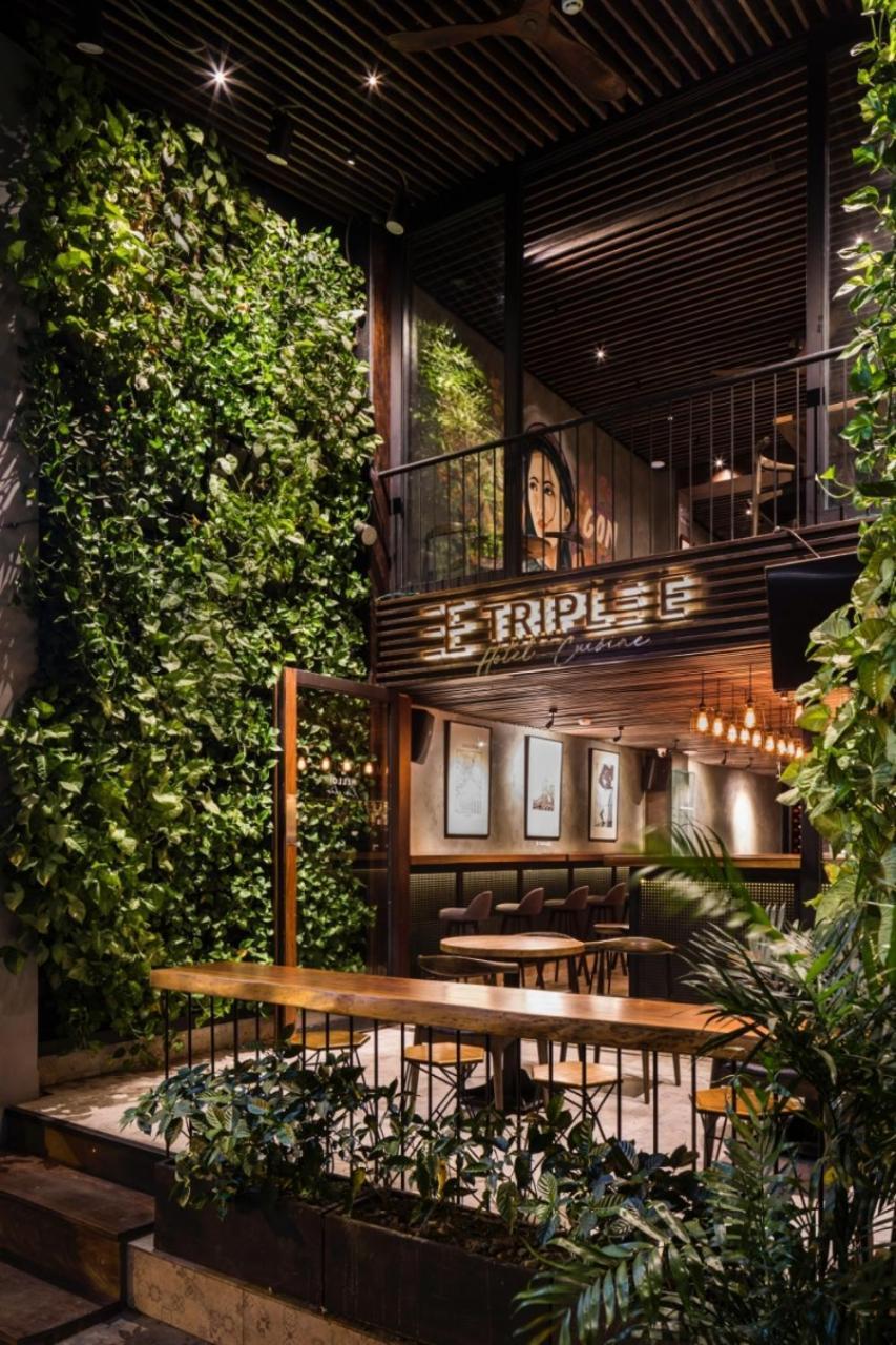 Triple E Hotel Fine Art Museum Хошимин Екстериор снимка